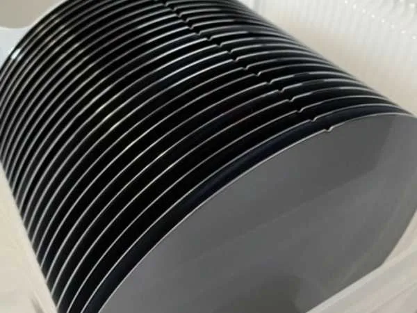 氮化镓晶圆、砷化镓晶圆长什么样子 GaAs砷化镓衬底、氮化镓衬底