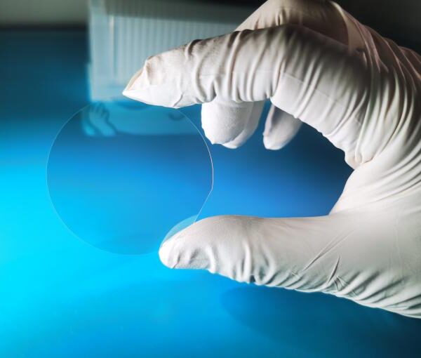 4英寸蓝宝石衬底晶片,双面抛光,M轴,C轴,A轴100um6英寸蓝宝石晶圆 1 4英寸蓝宝石衬底晶片,双面抛光,M轴,C轴,A轴100um6英寸蓝宝石晶圆